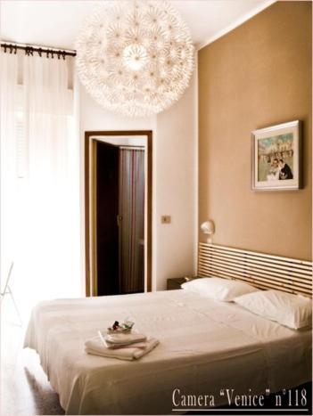 צ'סנטיקו Hotel Ariston מראה חיצוני תמונה