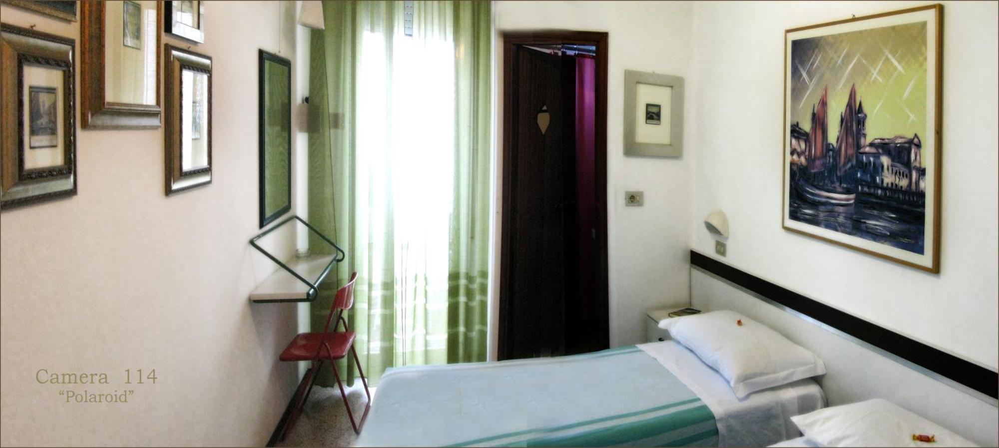צ'סנטיקו Hotel Ariston מראה חיצוני תמונה