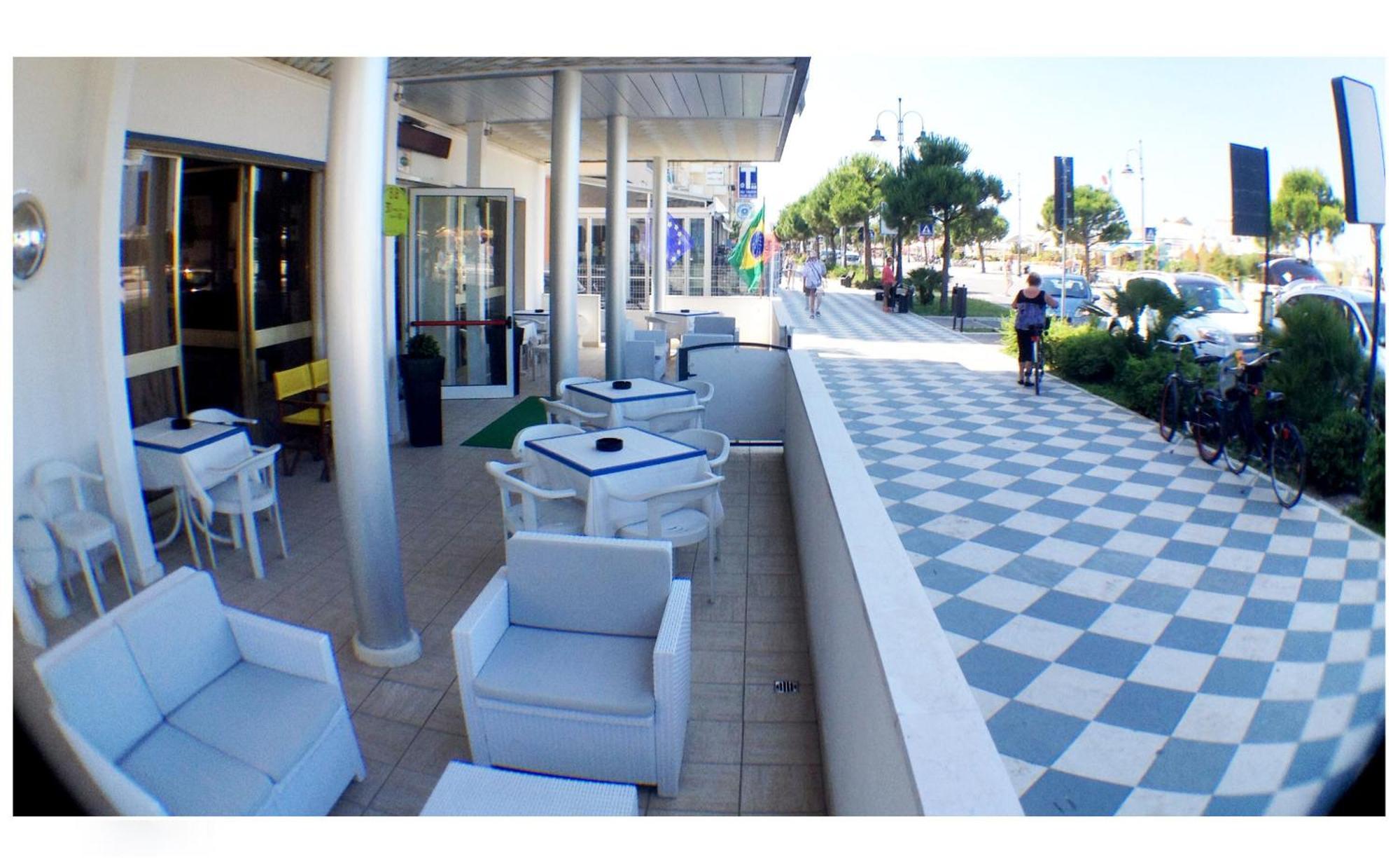 צ'סנטיקו Hotel Ariston מראה חיצוני תמונה