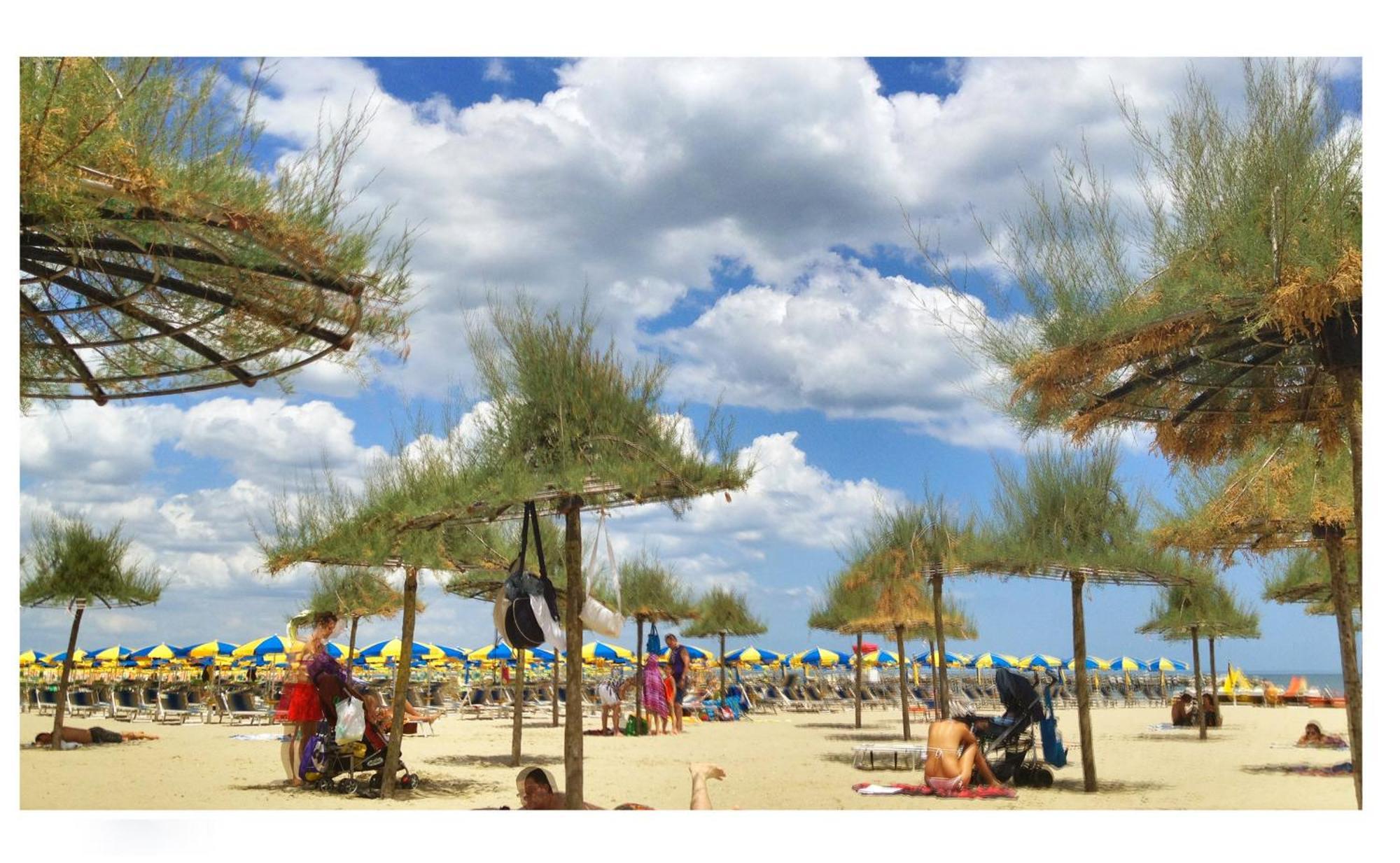 צ'סנטיקו Hotel Ariston מראה חיצוני תמונה