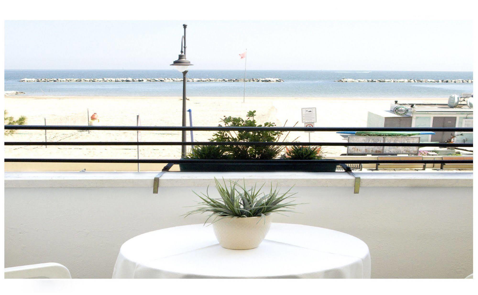 צ'סנטיקו Hotel Ariston מראה חיצוני תמונה